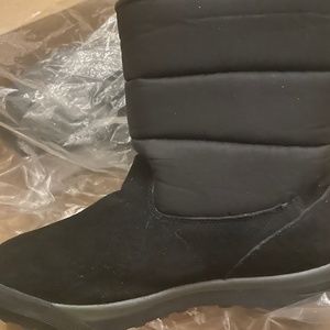 Brand new Landsend winter boots